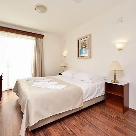 Hotel Zadar ホテル ザダル