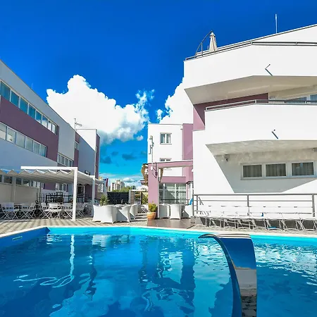 Hotel Zadar 4* ザダル