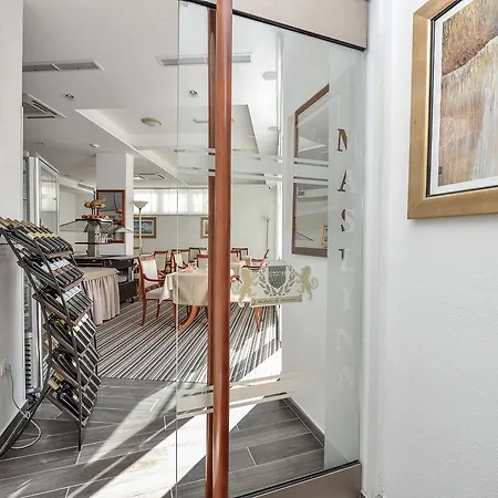 Hotel Zadar ホテル ザダル