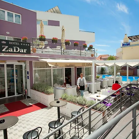 Hotel Zadar ホテル 4*