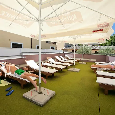 Hotel Zadar 4* ザダル