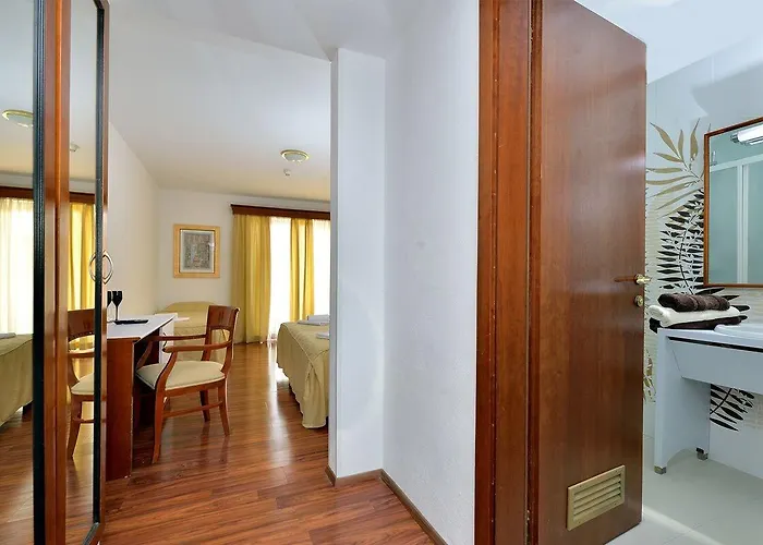 Hotel Zadar Szálloda 4*