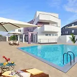 Hotel Hotel ZaDar 4*