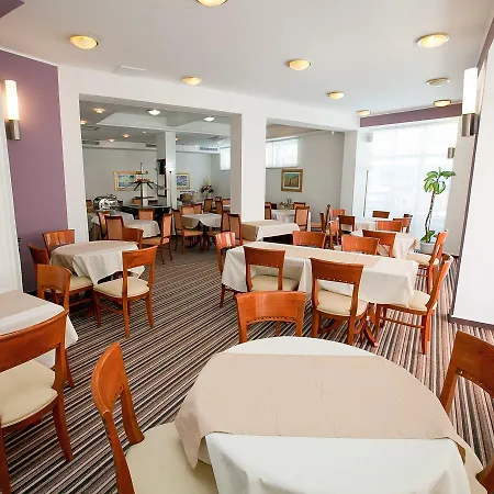 Hotel Zadar 4*
