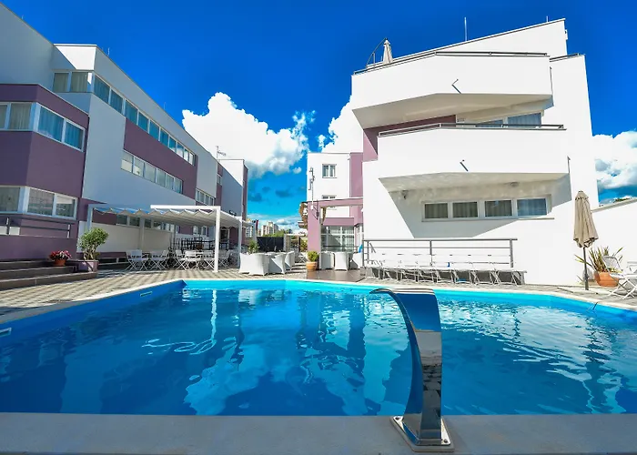 Ξενοδοχείο Hotel Zadar 4*