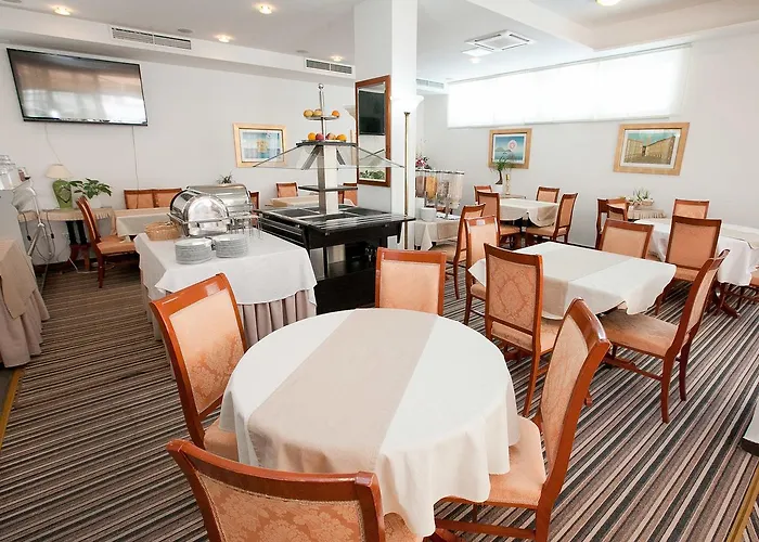 Ξενοδοχείο Hotel Zadar 4*