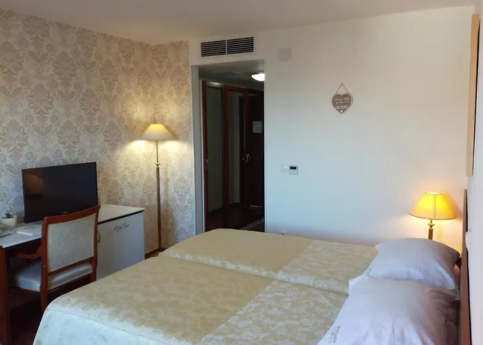 Ξενοδοχείο Hotel Zadar 4*